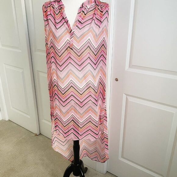 NWT Sweet Pea Pink Geometric Sheer High Low Tank Dress Large - Picture 1 of 4